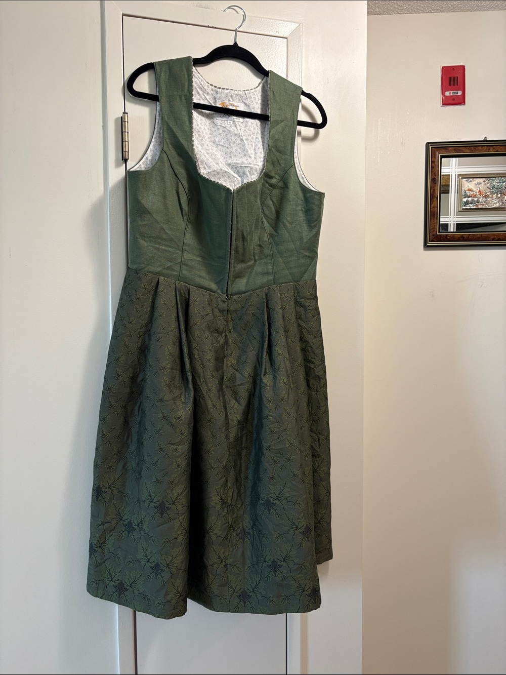 Collection. Die Jagerin by Wenger Green Textured Sleeveless Dress. NWOt
